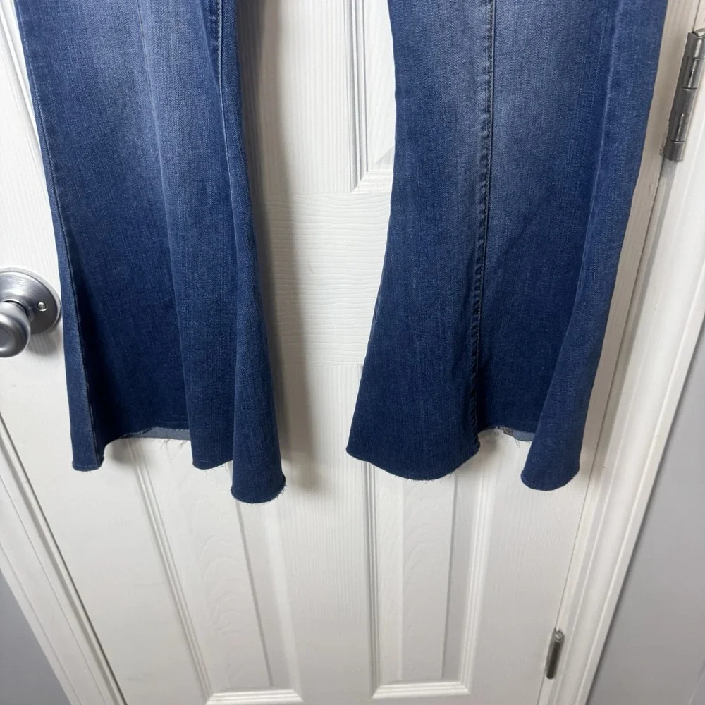Judy Blue Jeans Size 9 29 Super Flare Stretch High Rise Medium Wash Blue
